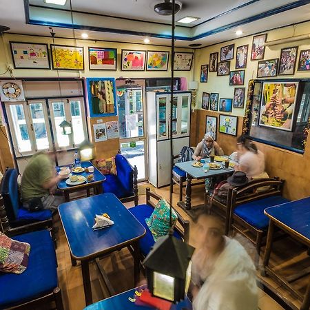 Brown Bread Bakery Guest House Varanasi Exterior photo