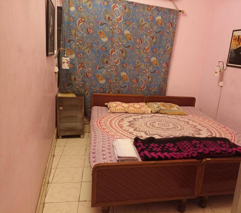 Brown Bread Bakery Guest House Varanasi Exterior photo